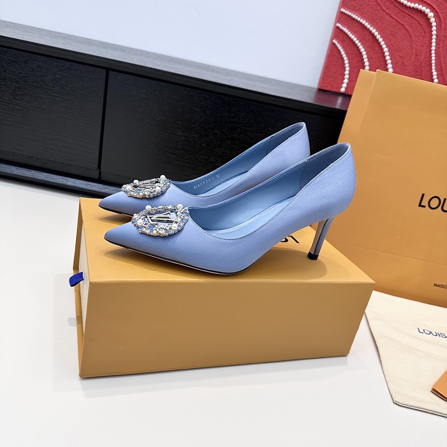 Women's high heels